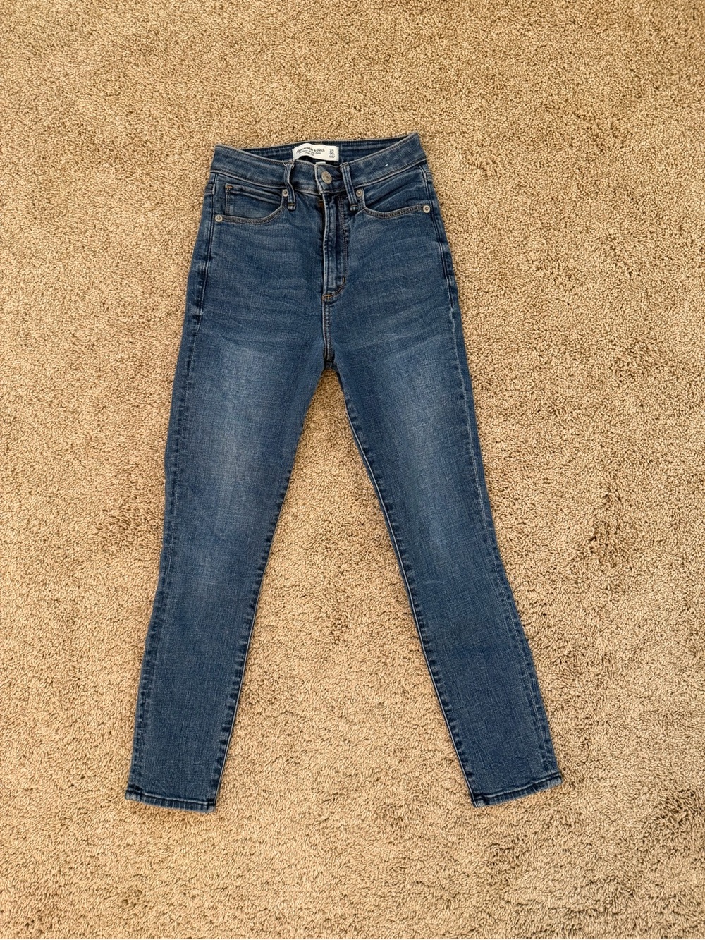 Abercrombie & Fitch High-Rise Skinny Jeans